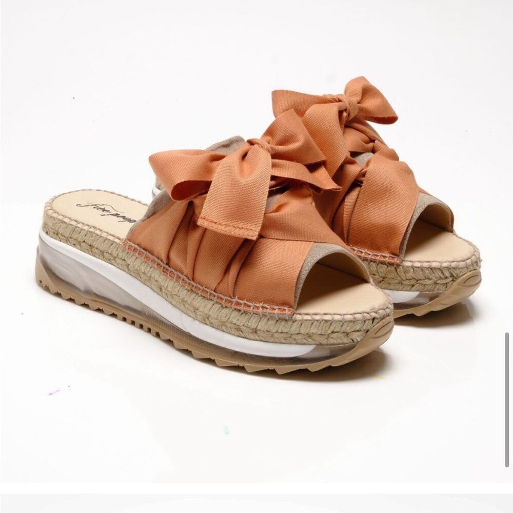 Free People Chaplin Sport Sandal Size 5.5 (36) in Pancake‎ Colorway NIB